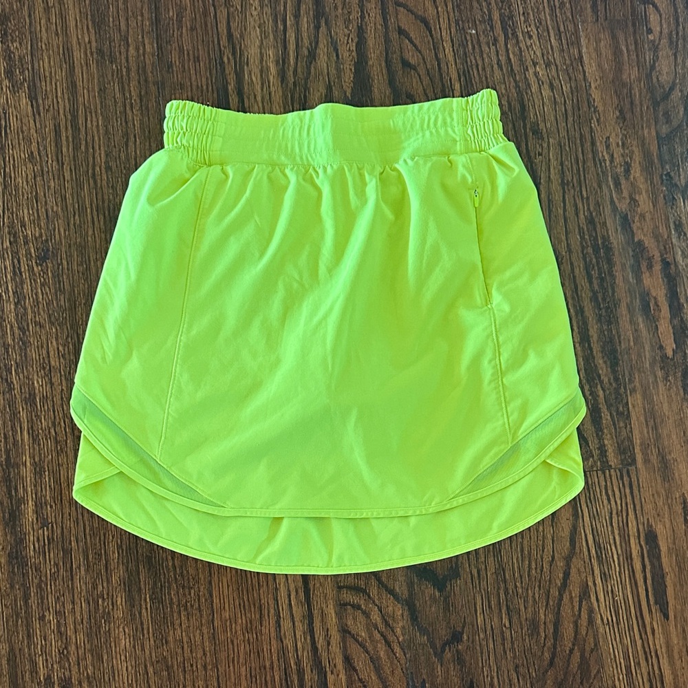 Lululemon Athletic Skirt / Size 6